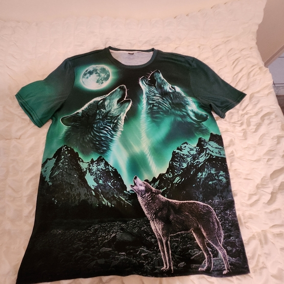 Green Wolf Graphic Men's T-Shirt Xxl See Measurements - Picture 5 of 10